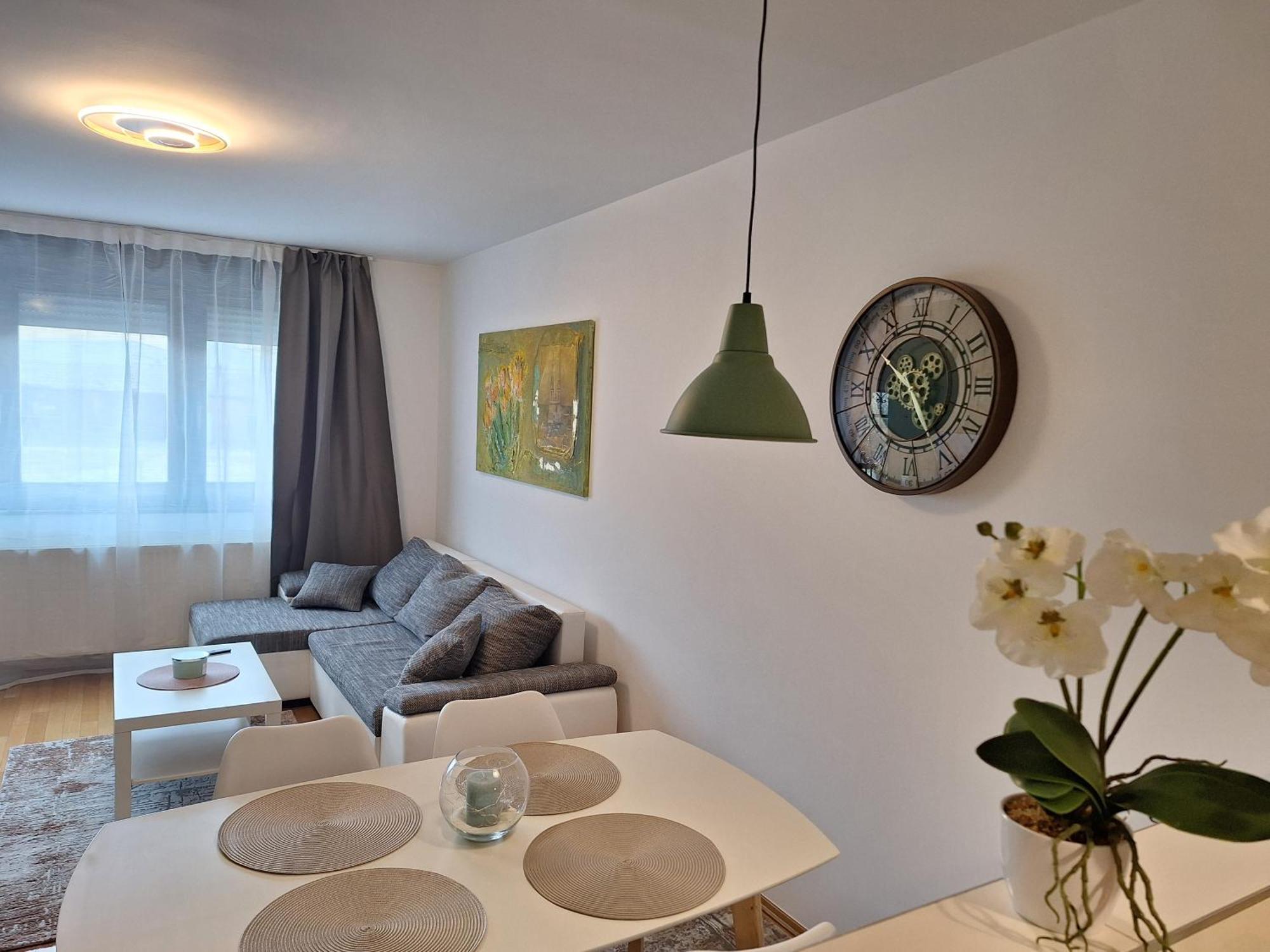 Apartman Lory, Zagreb, Downtown, With Own Parking In The Garage Экстерьер фото